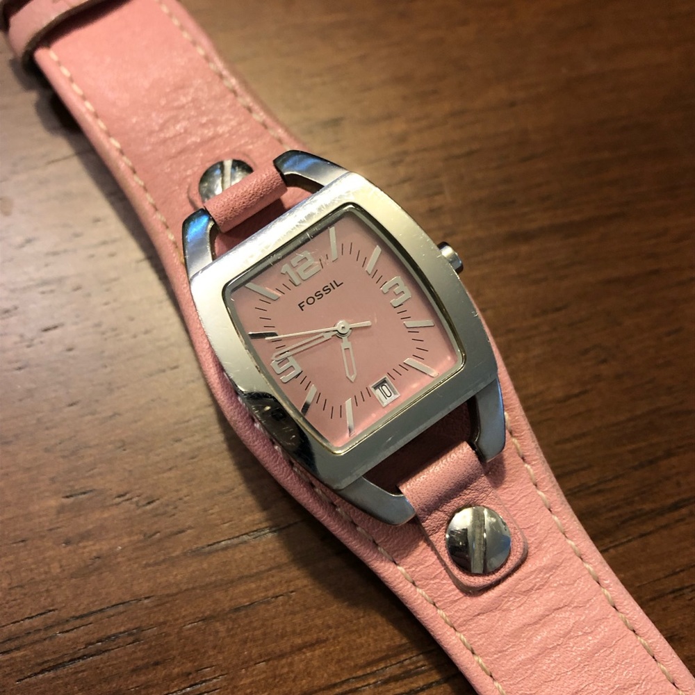 Fossil watch-pink leather